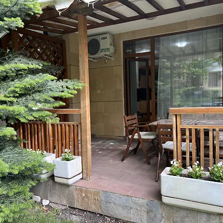 аpartment In The Garden Of Eden