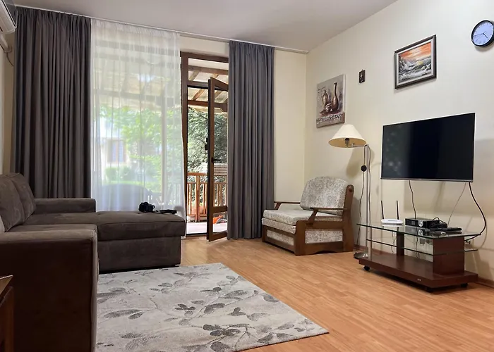 аpartment In The Garden Of Eden Apartmán