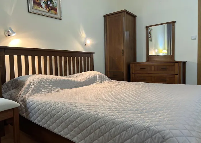 аpartment In The Garden Of Eden *