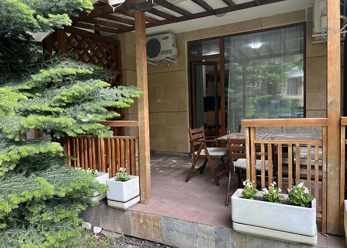 аpartment In The Garden Of Eden