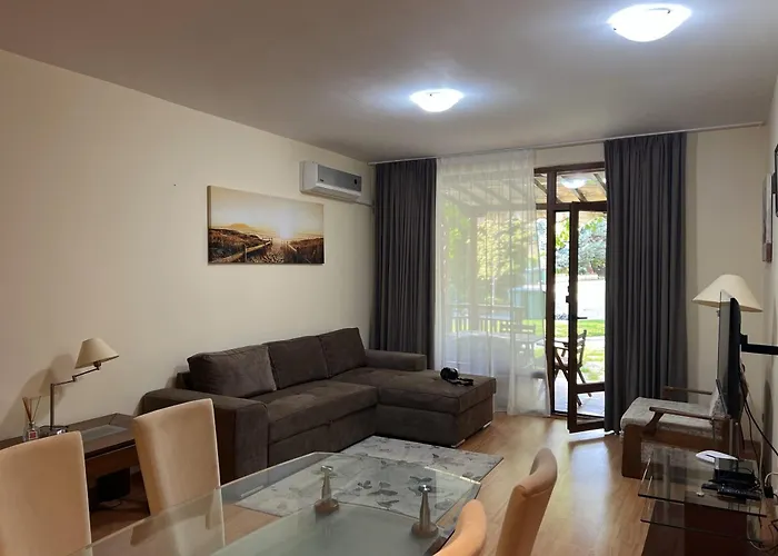 аpartment In The Garden Of Eden Apartmán