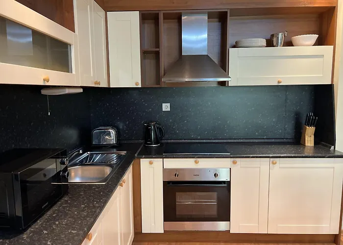 аpartment In The Garden Of Eden *